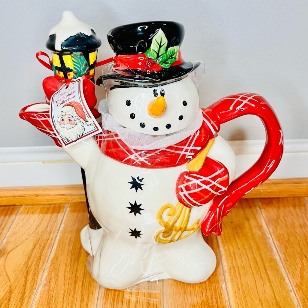 New Blue Sky Snowman Teapot - Picture 3 of 10
